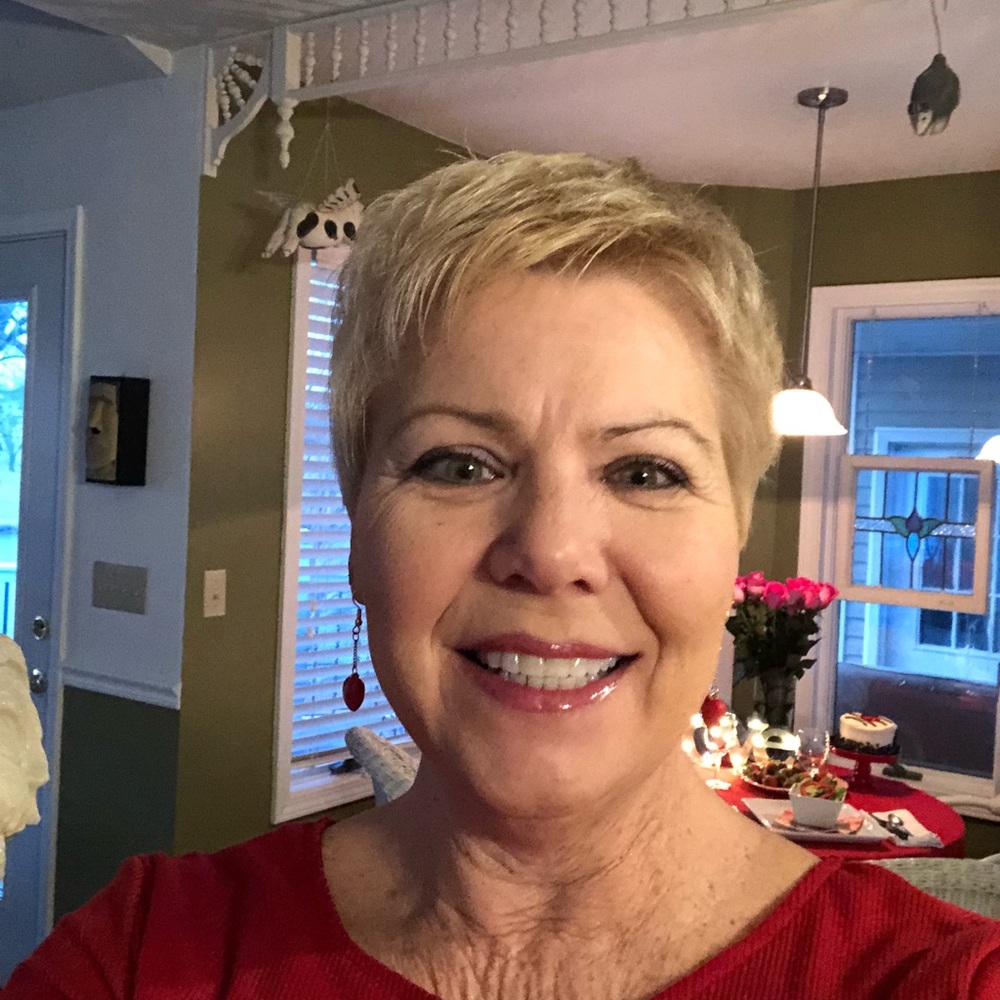 Meet your Posher, Cindy